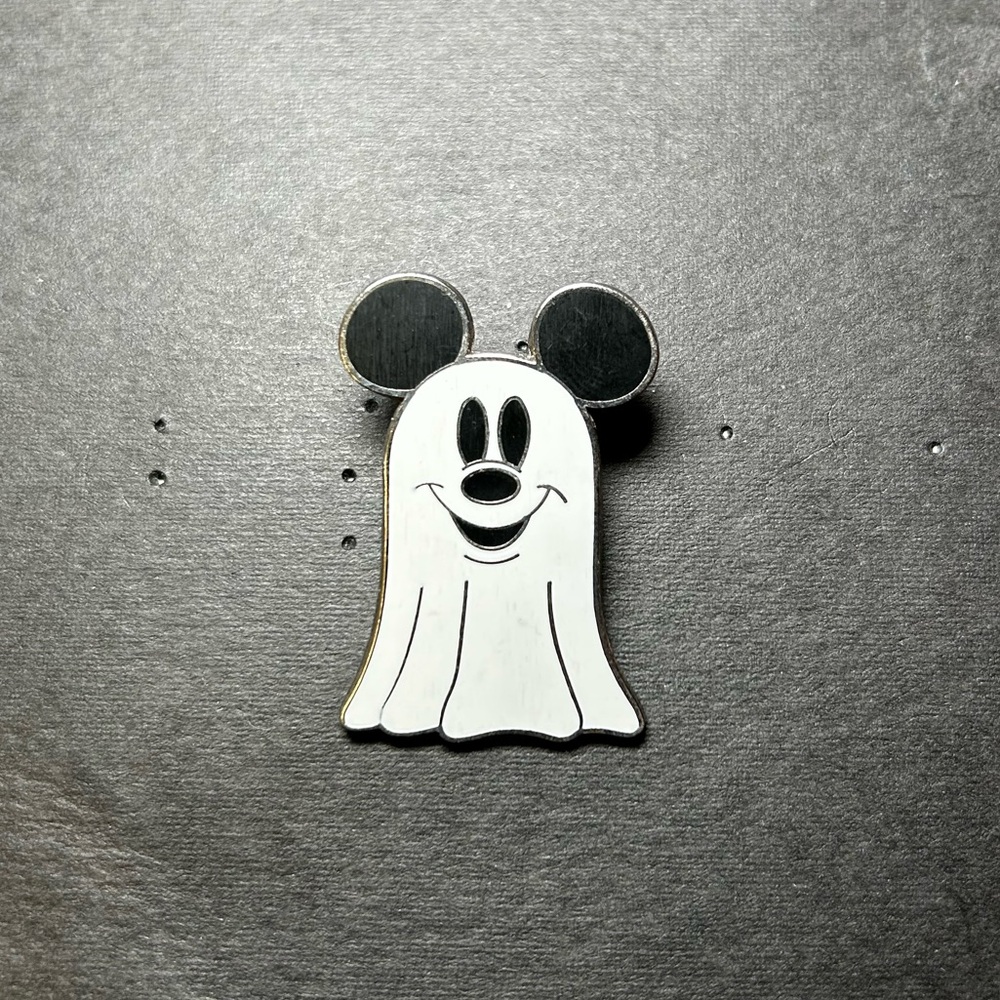 Smiling Ghost Mickey Mouse Disney Pin - 2007 Halloween series